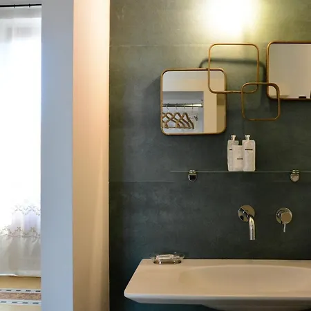 Bed & Breakfast Domus Aleria Deluxe