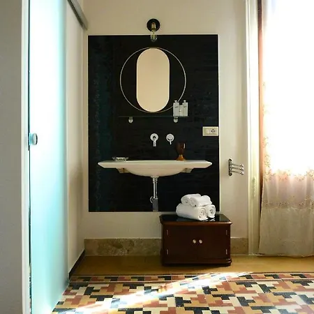 Domus Aleria Deluxe Alojamento de Acomodação e Pequeno-almoço