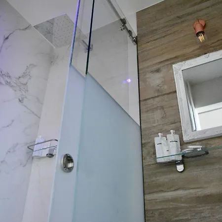Domus Aleria Deluxe Alojamento de Acomodação e Pequeno-almoço Sciacca